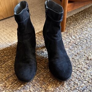AEROSOLES Suede Black Ankle Boots